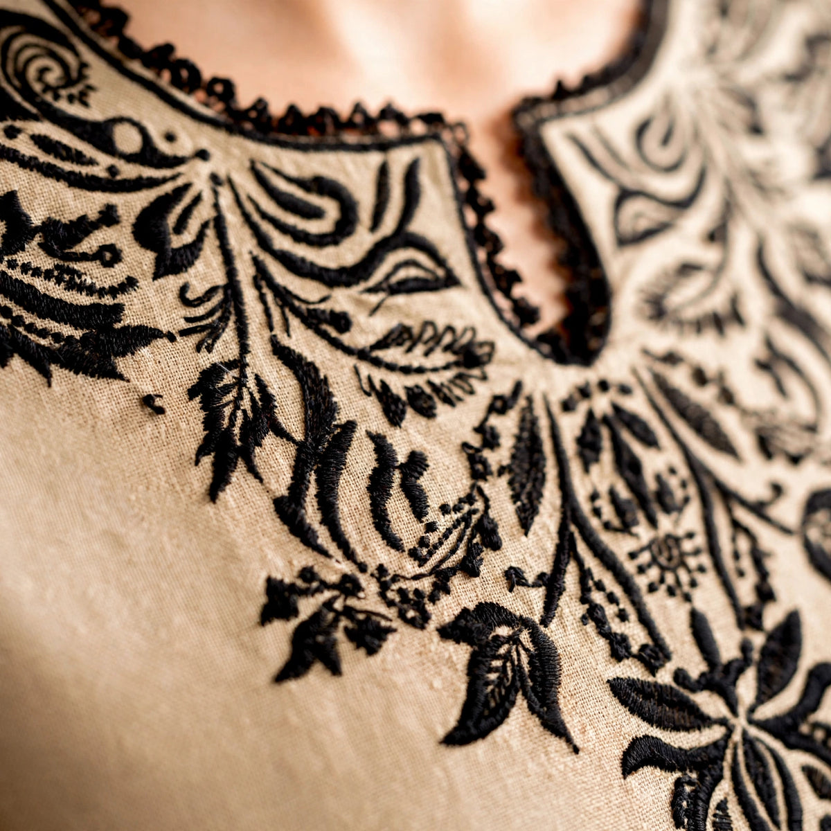 Sapphire — Beige & Black Embroidered Dhanak 3-Piece | VN-004