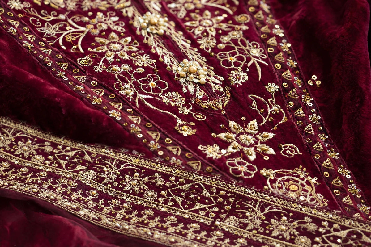 Maroon Velvet with Organza Dupatta 3-Piece | VN-021