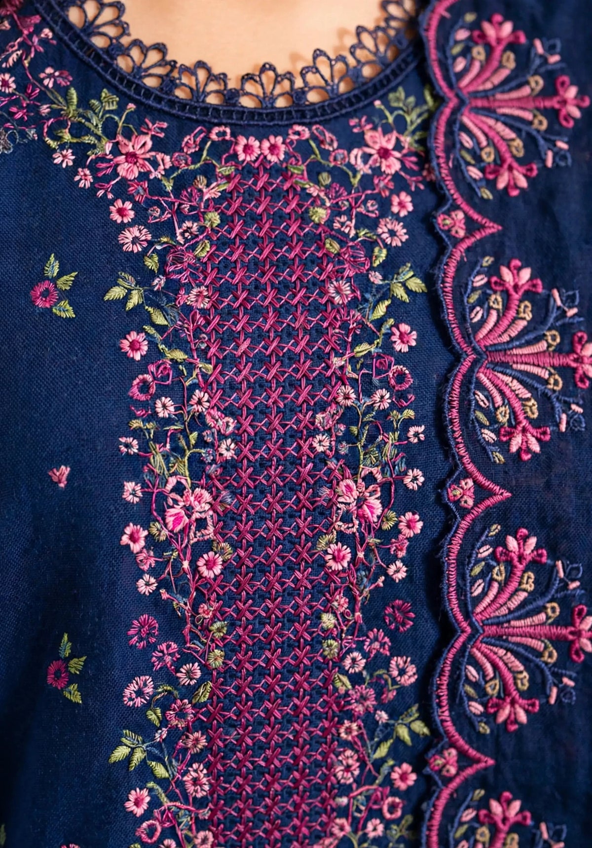 Royal Blue Lattice Neckline Embroidered Dhanak 3-Piece | VN-035